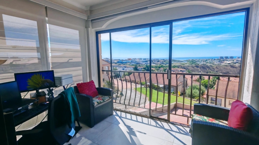 4 Bedroom Property for Sale in Island View Western Cape